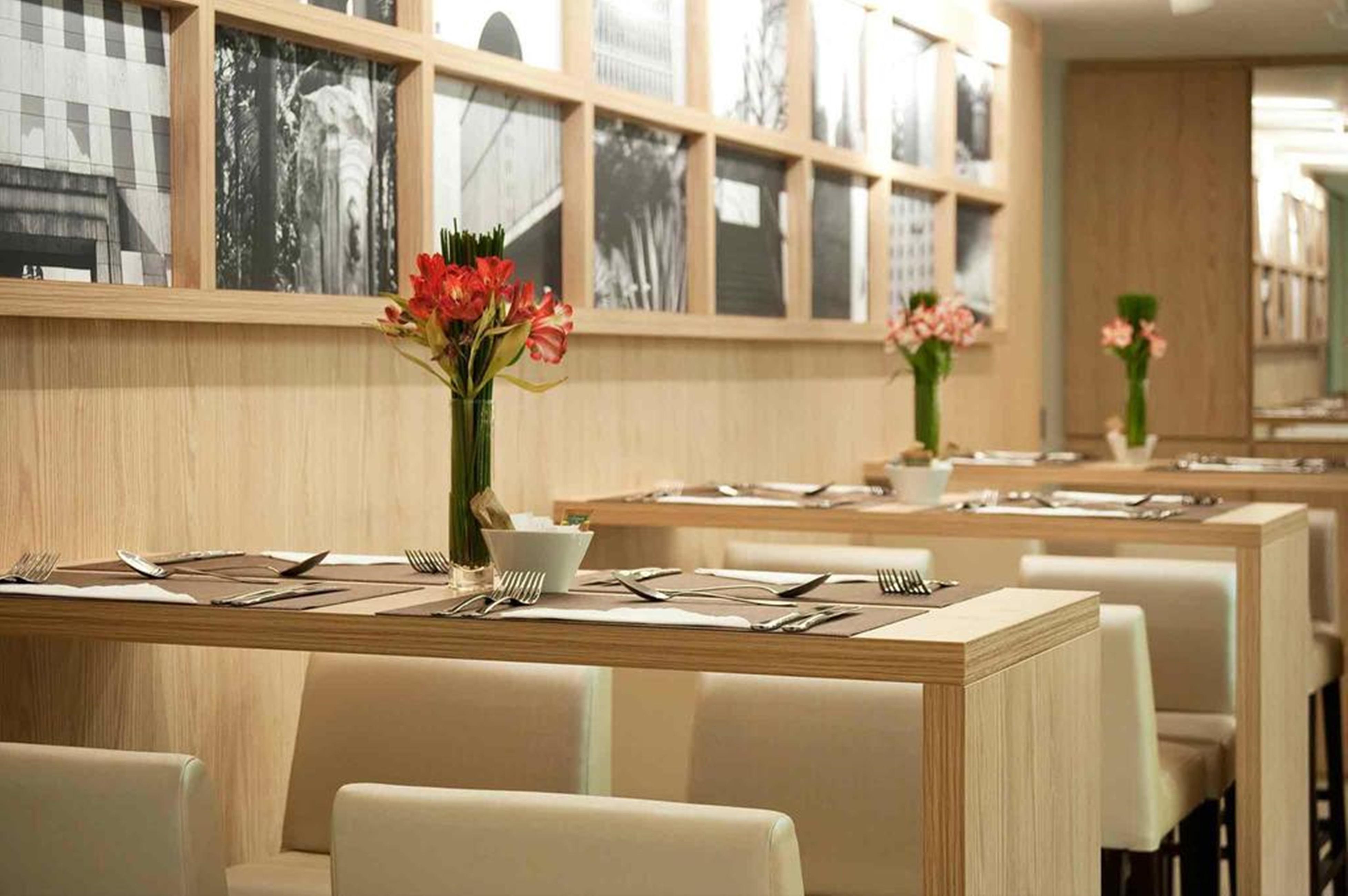 Mercure Sao Paulo Pamplona מסעדה תמונה
